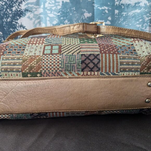 Boho patchwork perfection 💕 SAS tapestry shoulder bag made in the USA! - Picture 2 of 10